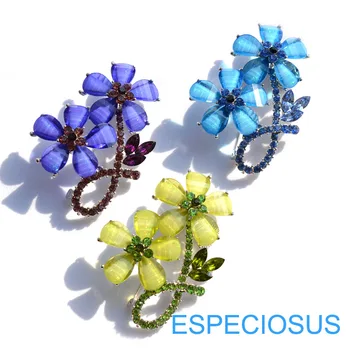 Moda Bijuterii Stras Floare de Sticlă Brosa Rodiu Culoare Femei Ornament Lily San pin Trei Culori Doamna Cadou Pânză articole de Îmbrăcăminte